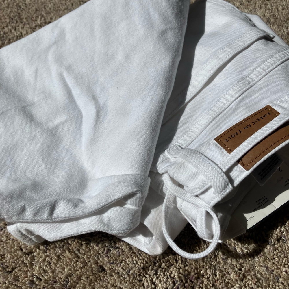 American Eagle white barrel jeans! - Picture 5 of 7